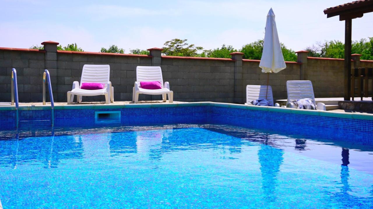 Вила Делфин - Villa Delfin Bŭlgarevo Esterno foto